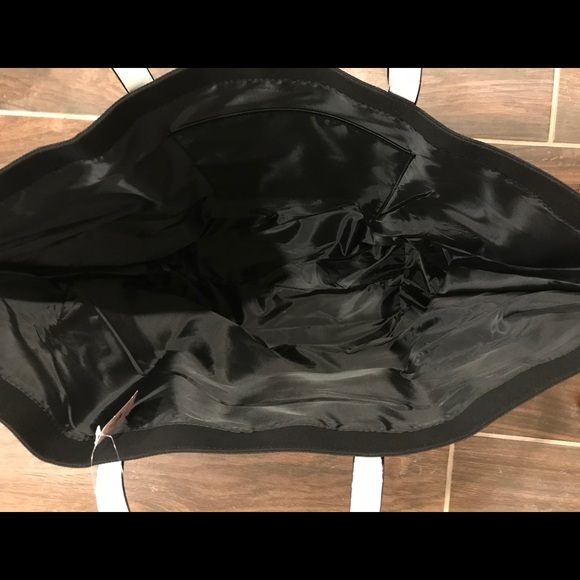 NWT Victoria’s Secret Tote Bag - Picture 3 of 5